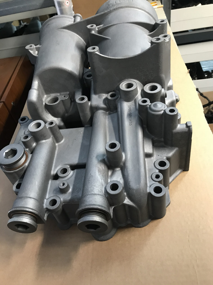 MODULO RAFFREDDAMENTO OLIO MOTORI MAN D2066 / D2676 - Motor und Teile für LKW: das Bild 3 MODULO RAFFREDDAMENTO OLIO MOTORI MAN D2066 / D2676 - Motor und Teile für LKW: das Bild 3