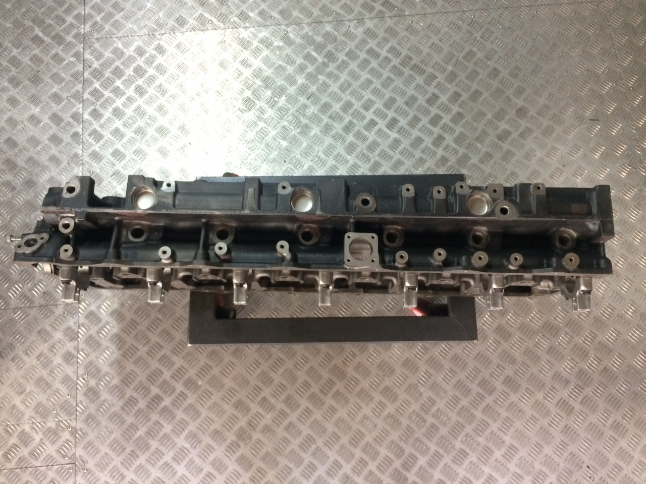 TESTATA MAN D2676 - EURO 6 - 70HZ - Zylinderkopf: das Bild 2 TESTATA MAN D2676 - EURO 6 - 70HZ - Zylinderkopf: das Bild 2