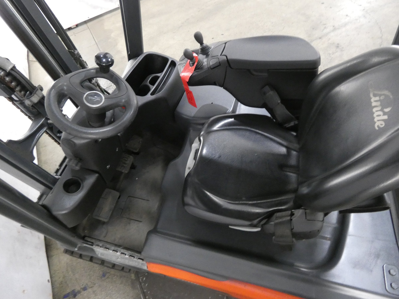 Linde E16 - Elektrostapler: das Bild 3 Linde E16 - Elektrostapler: das Bild 3