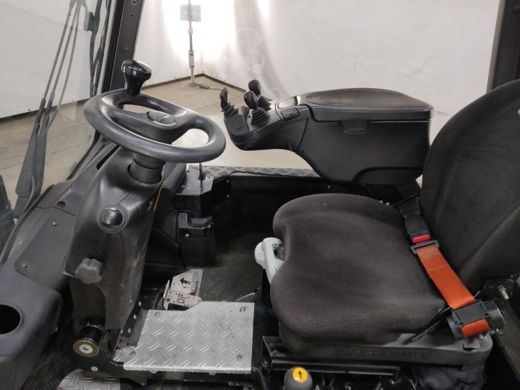 Linde E30HL-01/600 - Elektrostapler: das Bild 3 Linde E30HL-01/600 - Elektrostapler: das Bild 3