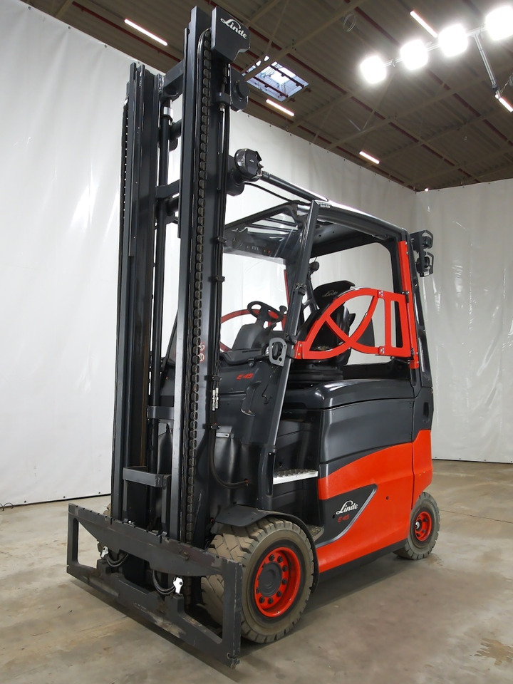 Linde E45HL-01/600 - Kommissionierer: das Bild 1 Linde E45HL-01/600 - Kommissionierer: das Bild 1