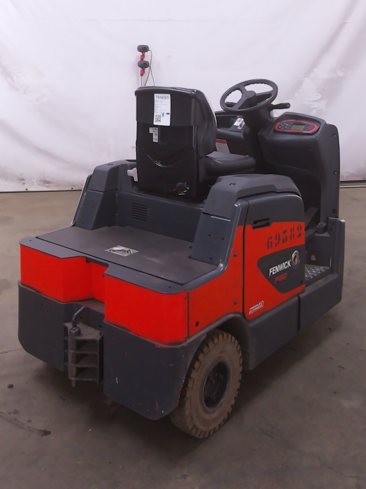Linde P60 - Schleppfahrzeug: das Bild 2 Linde P60 - Schleppfahrzeug: das Bild 2