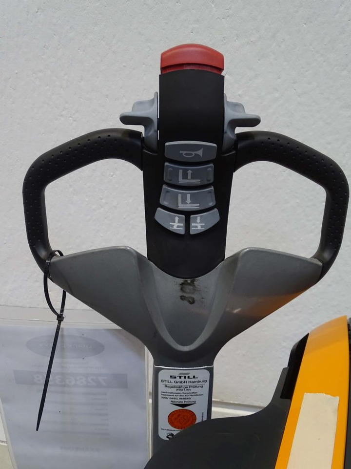 Still EXD18L - Hochhubwagen: das Bild 3 Still EXD18L - Hochhubwagen: das Bild 3