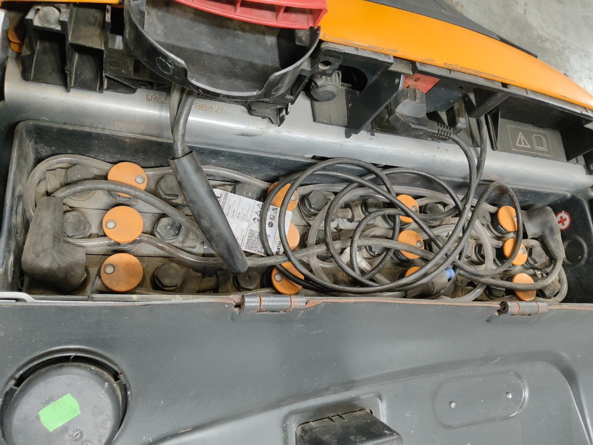 Still EXU16 - Niederhubwagen: das Bild 4 Still EXU16 - Niederhubwagen: das Bild 4