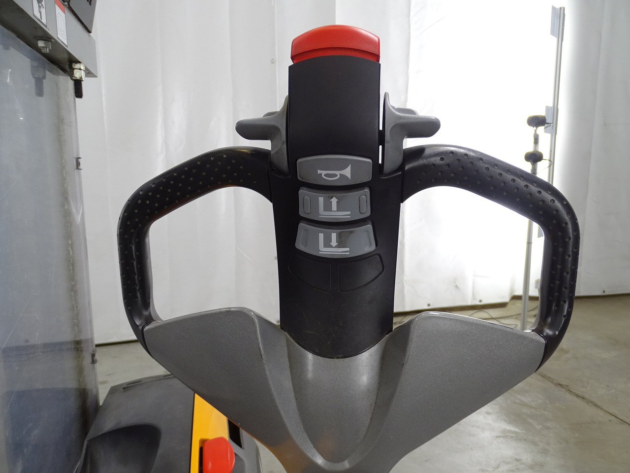 Still EXV12 - Hochhubwagen: das Bild 3 Still EXV12 - Hochhubwagen: das Bild 3