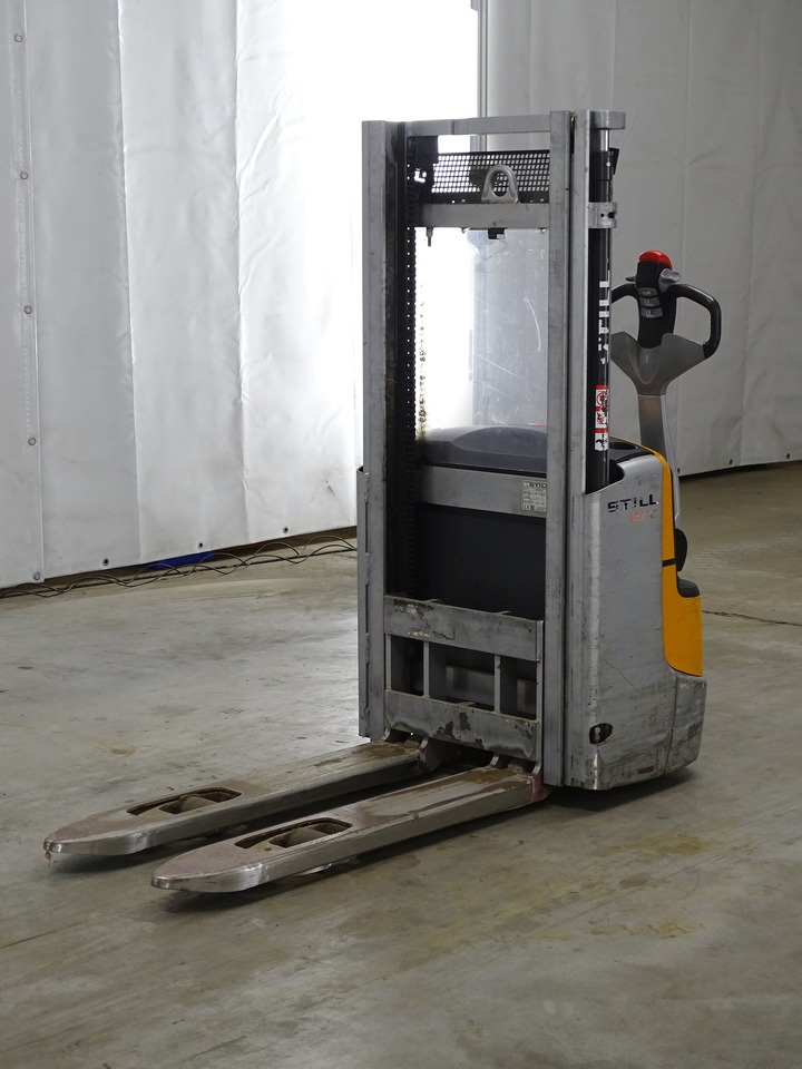 Still EXV12 - Hochhubwagen: das Bild 1 Still EXV12 - Hochhubwagen: das Bild 1