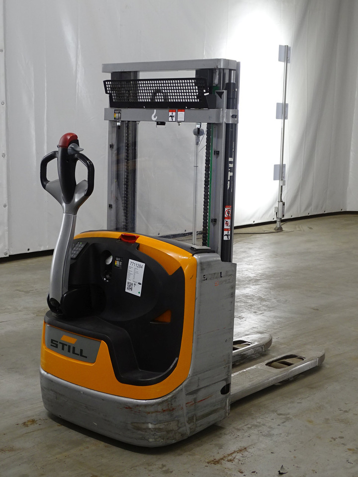Still EXV12 - Hochhubwagen: das Bild 2 Still EXV12 - Hochhubwagen: das Bild 2