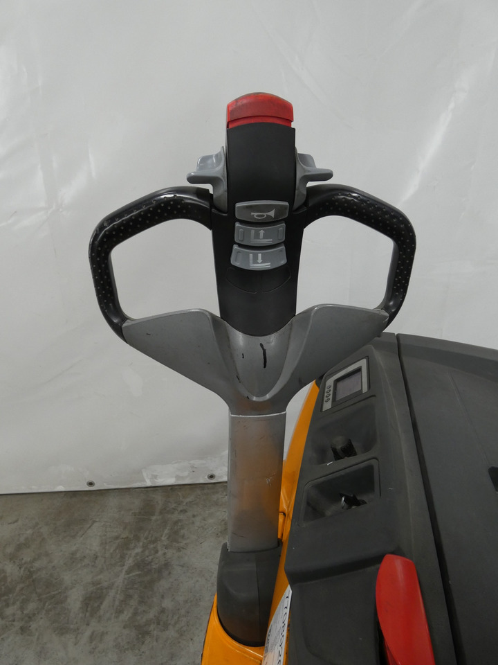 Still EXV14 - Hochhubwagen: das Bild 3 Still EXV14 - Hochhubwagen: das Bild 3