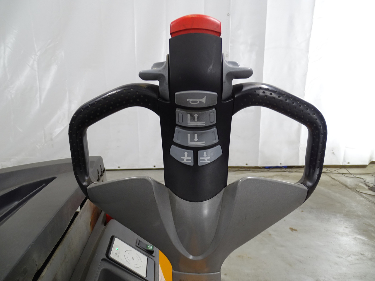 Still EXV14I - Hochhubwagen: das Bild 3 Still EXV14I - Hochhubwagen: das Bild 3