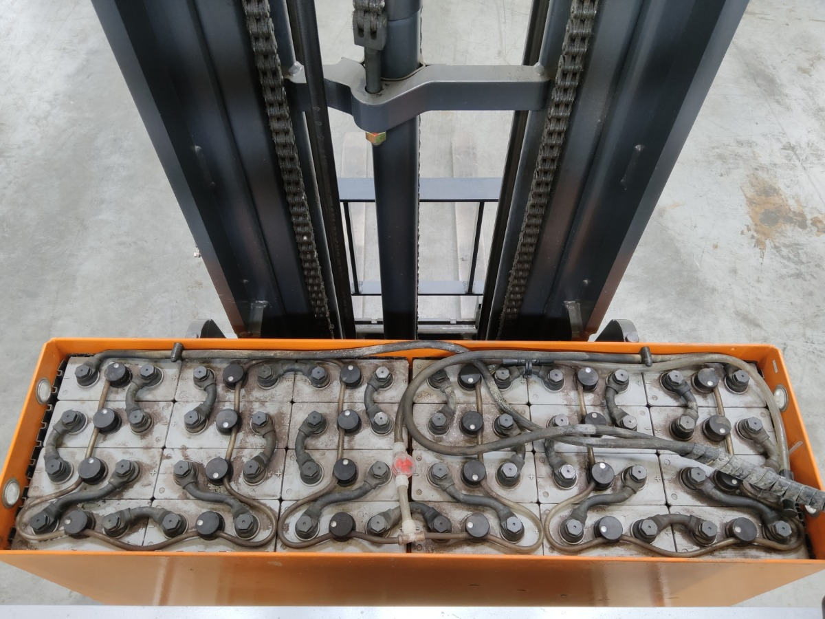 Still FM-X17 - Schubmaststapler: das Bild 4 Still FM-X17 - Schubmaststapler: das Bild 4