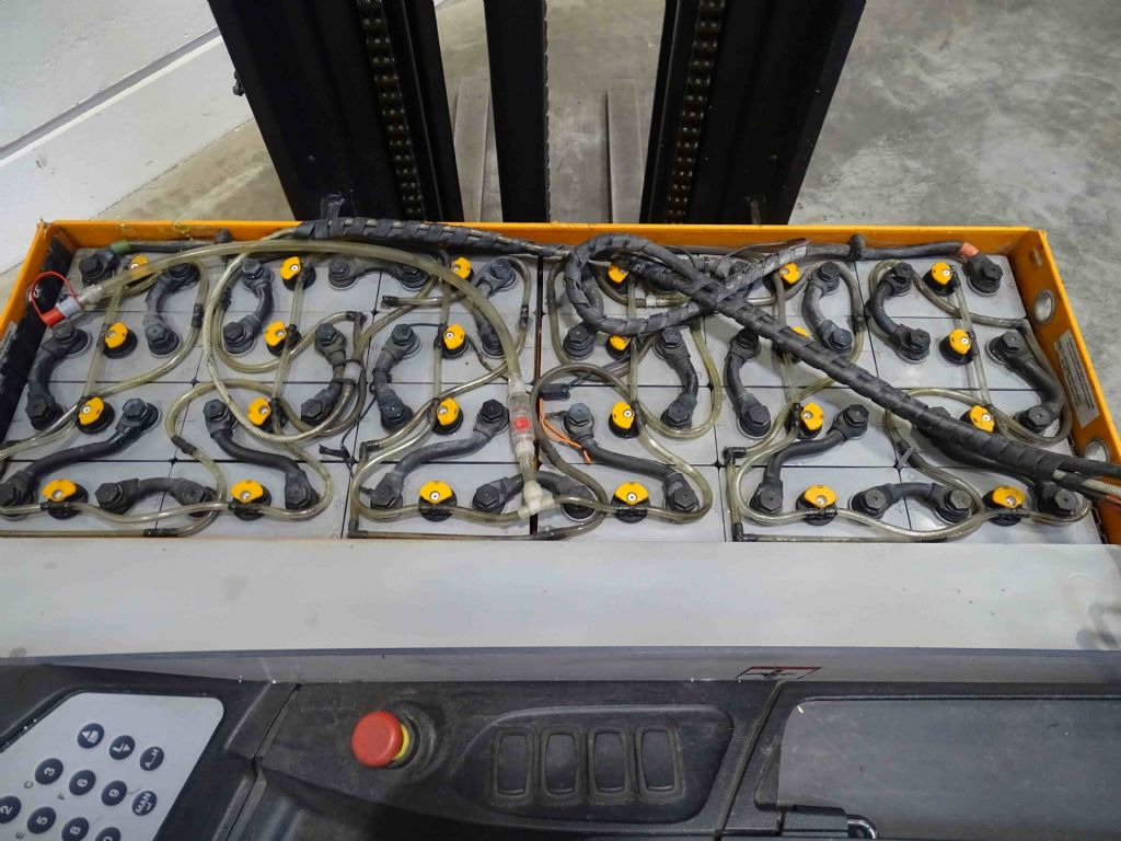 Still FM-X17 - Schubmaststapler: das Bild 4 Still FM-X17 - Schubmaststapler: das Bild 4