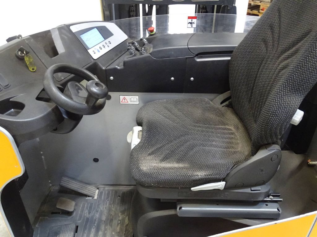 Still FM-X17 - Schubmaststapler: das Bild 3 Still FM-X17 - Schubmaststapler: das Bild 3