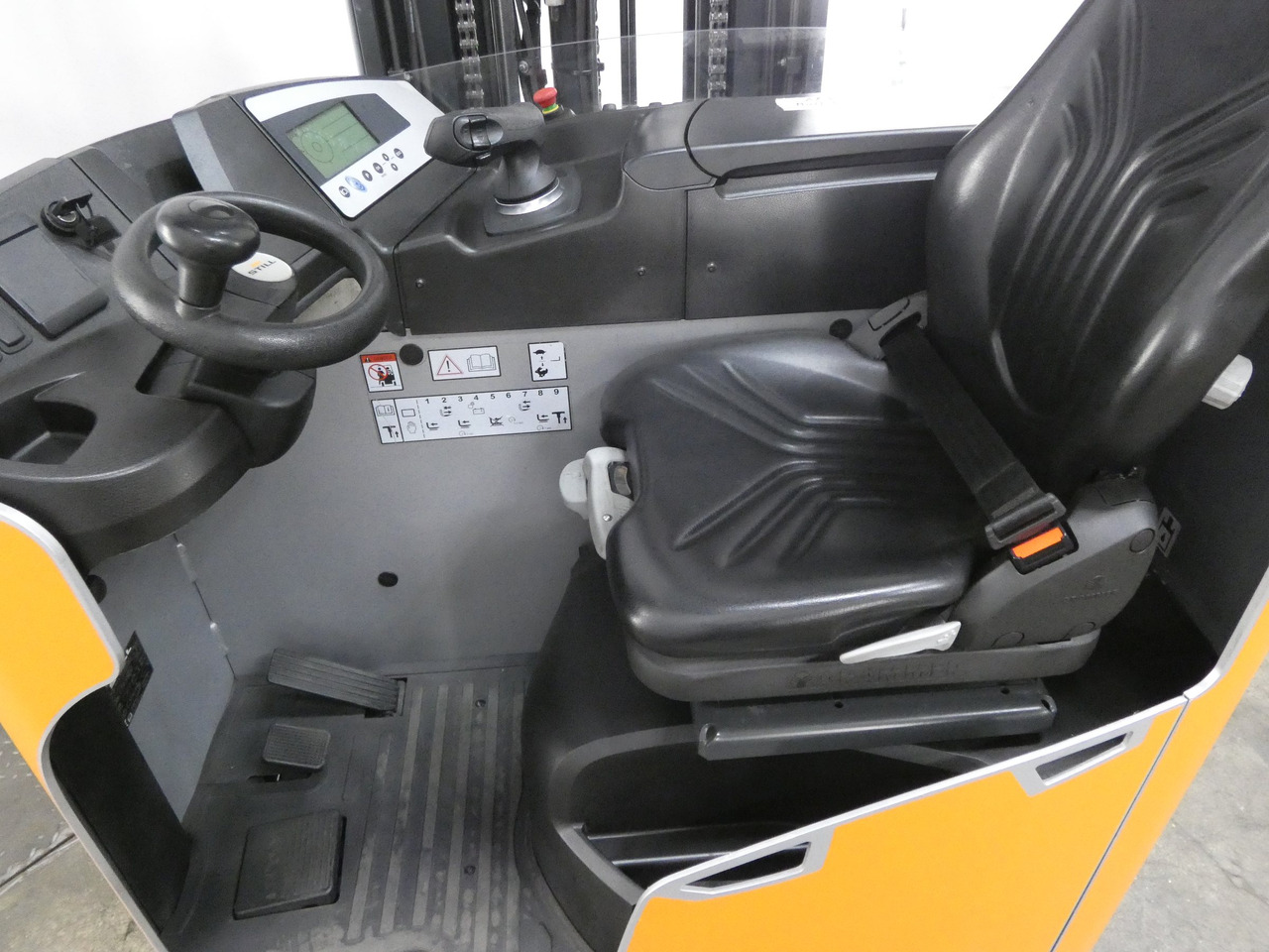 Still FM-X17 - Schubmaststapler: das Bild 3 Still FM-X17 - Schubmaststapler: das Bild 3