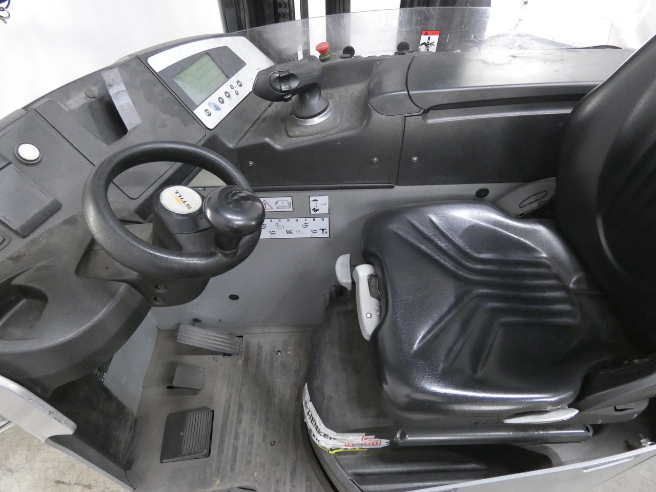 Still FM-X17 - Schubmaststapler: das Bild 3 Still FM-X17 - Schubmaststapler: das Bild 3