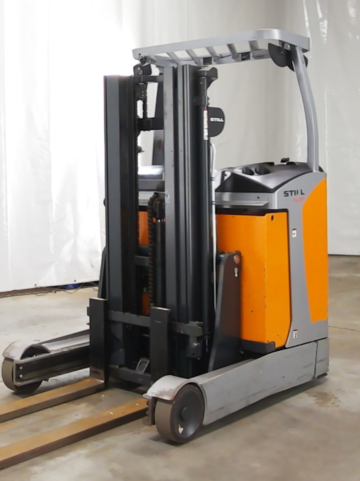 Still FM-X17 - Schubmaststapler: das Bild 1 Still FM-X17 - Schubmaststapler: das Bild 1