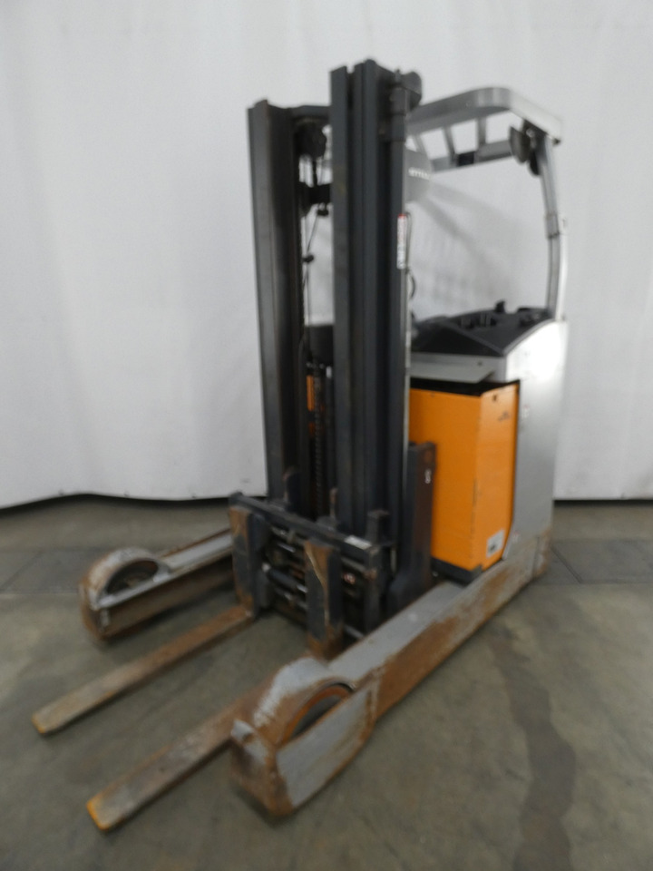 Still FM-X25 - Schubmaststapler: das Bild 1 Still FM-X25 - Schubmaststapler: das Bild 1
