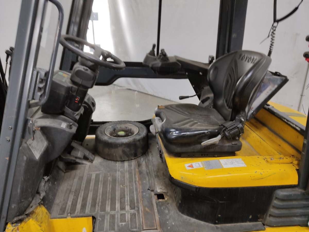Toyota 7FBMF25 - Elektrostapler: das Bild 3 Toyota 7FBMF25 - Elektrostapler: das Bild 3