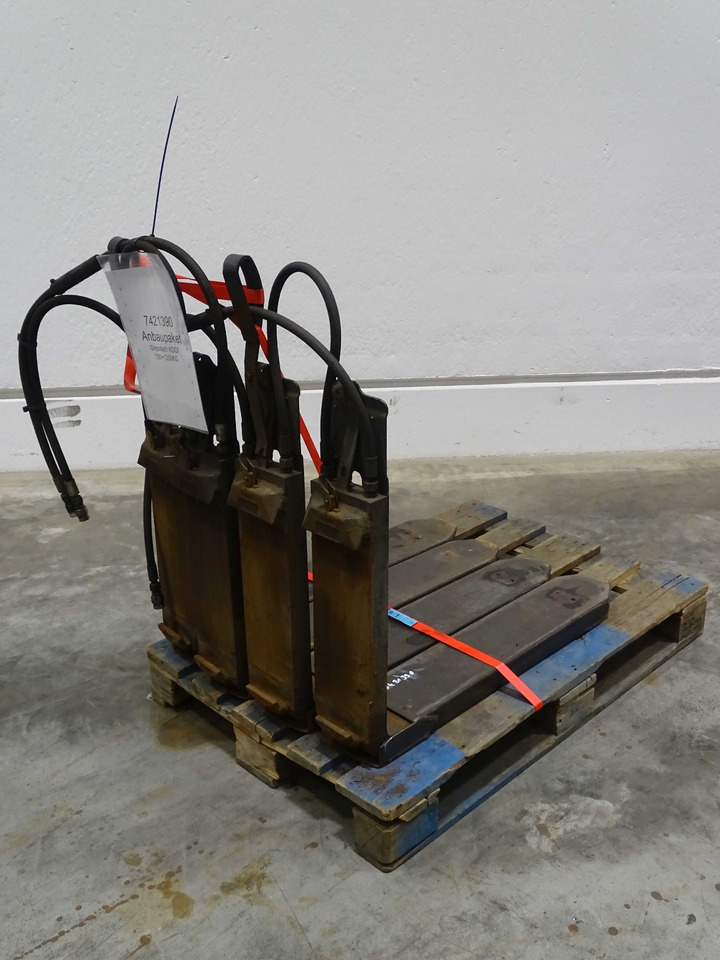 Weitere 2XANBAUGERÄTE - Gabel: das Bild 2 Weitere 2XANBAUGERÄTE - Gabel: das Bild 2