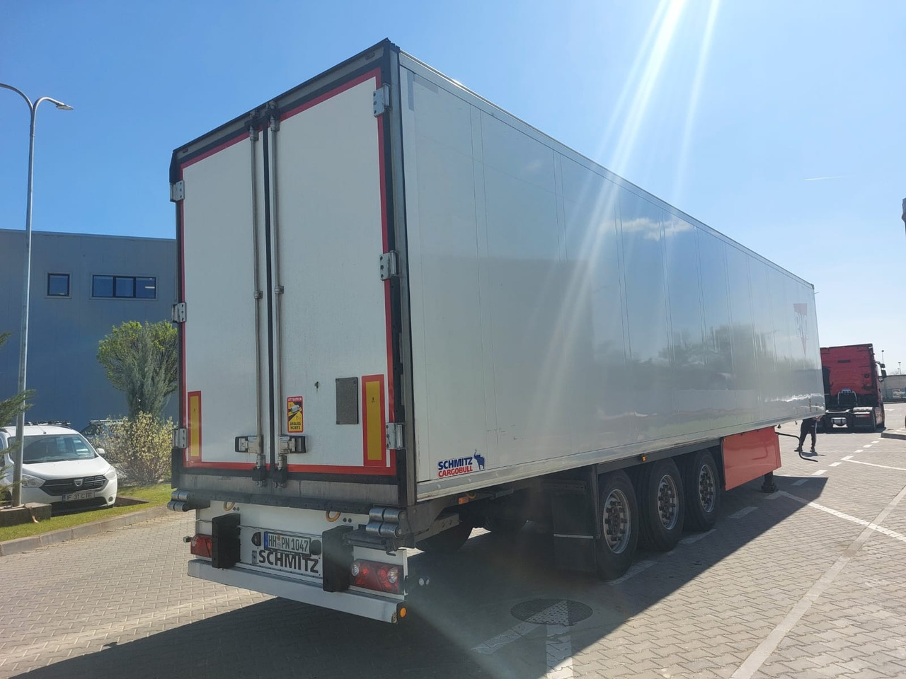 Schmitz Cargobull SCB*S3B - Kühlkoffer Auflieger: das Bild 4 Schmitz Cargobull SCB*S3B - Kühlkoffer Auflieger: das Bild 4