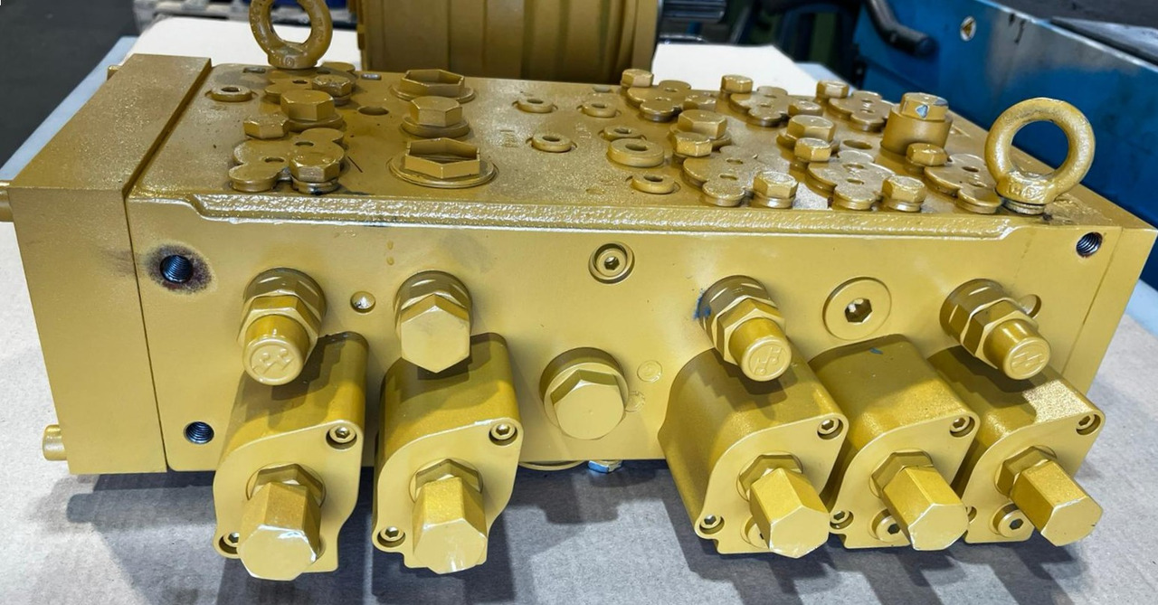 CATERPILLAR 194-7848 Valve GP-Main Control – Genuine Caterpillar Hydraulic Control Valve - Ventil für Mobilbagger: das Bild 1 CATERPILLAR 194-7848 Valve GP-Main Control – Genuine Caterpillar Hydraulic Control Valve - Ventil für Mobilbagger: das Bild 1