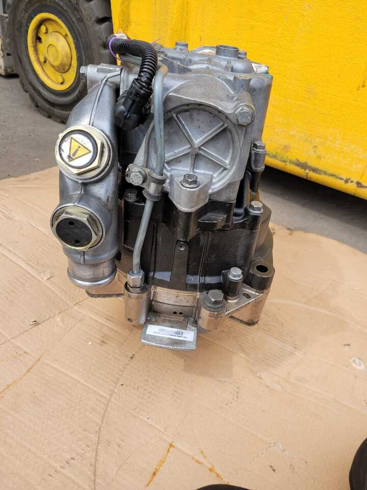 Bremsteile für Kran neu kaufen Mercedes Actros MP4 A9604308195 \15300 786610 Voith brake Retarder: das Bild 11
