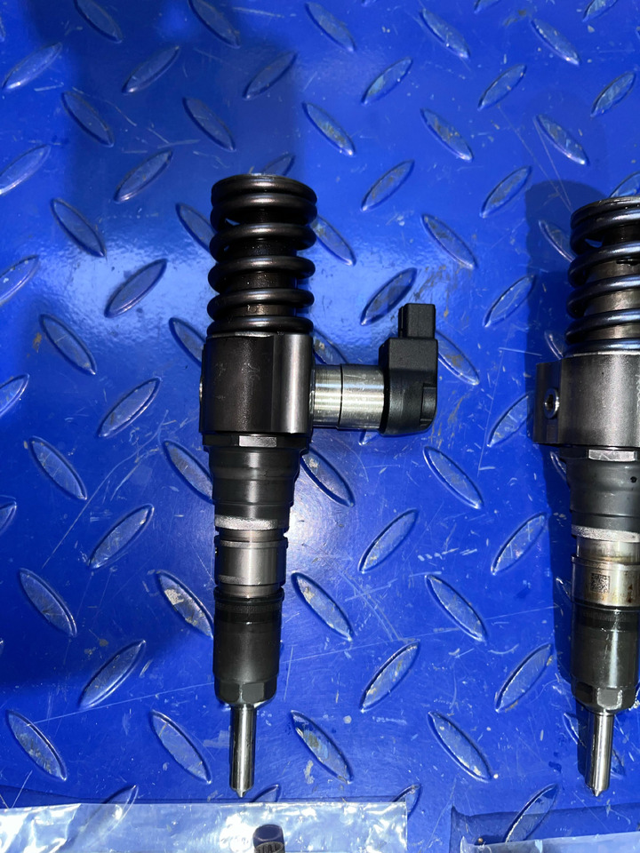 VW Injector VW Passat B6 - Injektor: das Bild 2 VW Injector VW Passat B6 - Injektor: das Bild 2