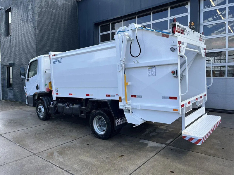 Mercedes-Benz Accelo 815 4x2 Garbage Compactor (2 units) Accelo 815 4x2 Garbage Compactor (2 units) - Müllwagen: das Bild 3 Mercedes-Benz Accelo 815 4x2 Garbage Compactor (2 units) Accelo 815 4x2 Garbage Compactor (2 units) - Müllwagen: das Bild 3