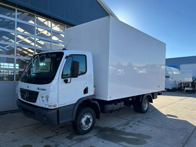 Mercedes-Benz Accelo 915 4x2 Closed Cargo Truck - Koffer LKW: das Bild 1 Mercedes-Benz Accelo 915 4x2 Closed Cargo Truck - Koffer LKW: das Bild 1