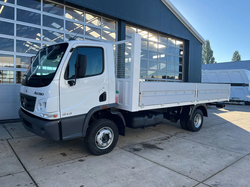 Mercedes-Benz Accelo 915 4x2 Flatbed with dropsides - Pritsche LKW: das Bild 1 Mercedes-Benz Accelo 915 4x2 Flatbed with dropsides - Pritsche LKW: das Bild 1
