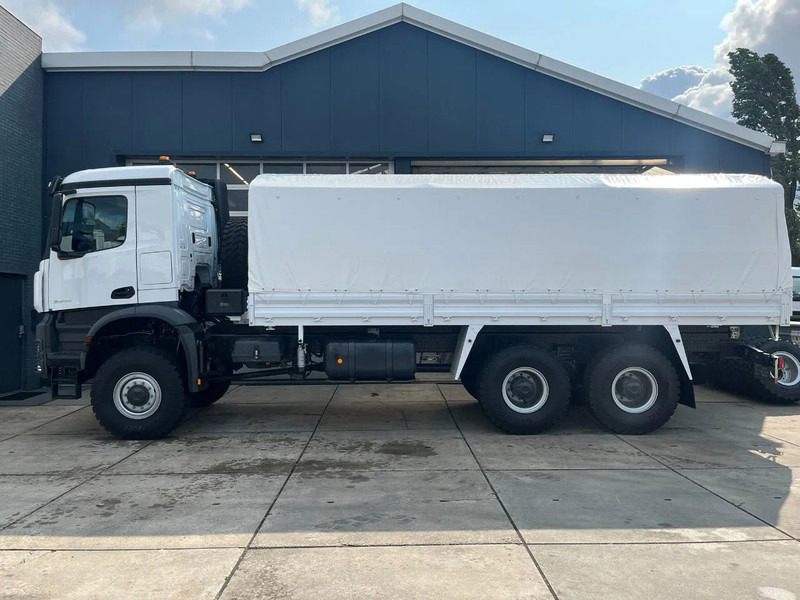 Mercedes-Benz Arocs 3340 A 6x6 Cargo Truck - Plane LKW: das Bild 2 Mercedes-Benz Arocs 3340 A 6x6 Cargo Truck - Plane LKW: das Bild 2