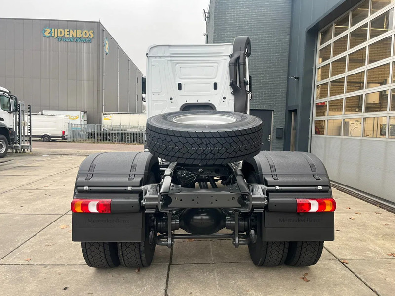 Mercedes-Benz Actros 2045 S 4x2 Tractor Head - Sattelzugmaschine: das Bild 5 Mercedes-Benz Actros 2045 S 4x2 Tractor Head - Sattelzugmaschine: das Bild 5