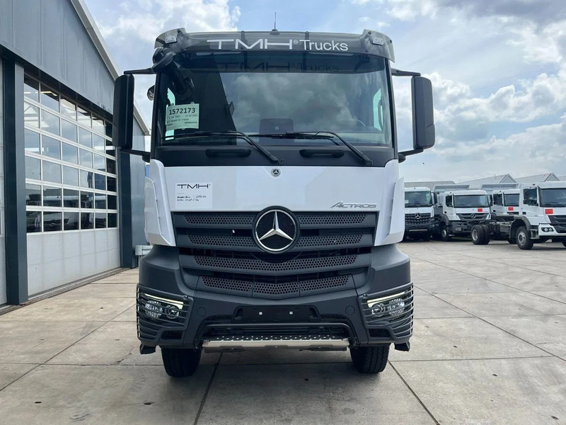Mercedes-Benz Actros 3348 S 6x4 Tractor Head - Sattelzugmaschine: das Bild 2 Mercedes-Benz Actros 3348 S 6x4 Tractor Head - Sattelzugmaschine: das Bild 2