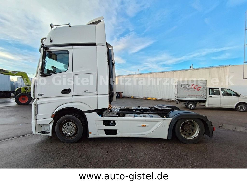Mercedes-Benz Actros 1845 LS GigaSpace - Sattelzugmaschine: das Bild 3 Mercedes-Benz Actros 1845 LS GigaSpace - Sattelzugmaschine: das Bild 3