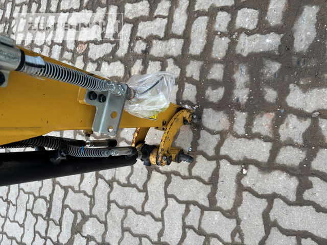 Minibagger Cat 301.7-05A: das Bild 12