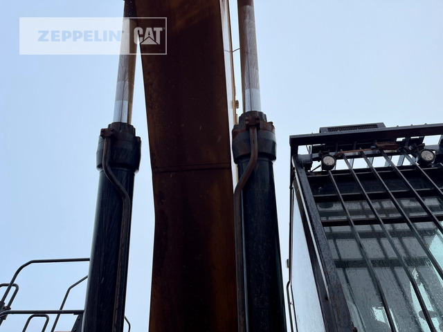 Kettenbagger Cat 374FL: das Bild 19