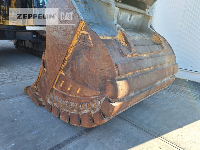Kettenbagger Cat 390FL: das Bild 8