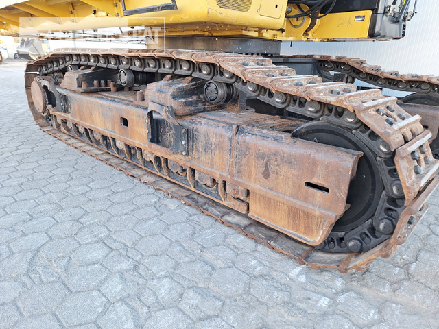 Kettenbagger Cat 390FL: das Bild 13