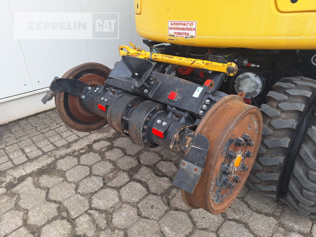 Bagger Cat M323F: das Bild 14