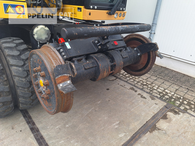 Bagger Cat M323F: das Bild 13