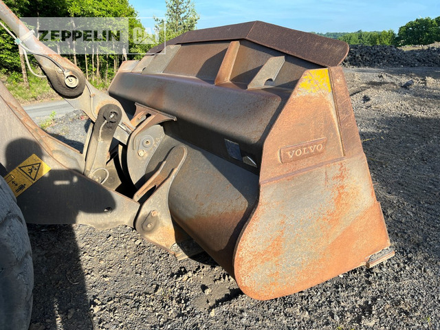 Radlader Volvo L120H: das Bild 12 Radlader Volvo L120H: das Bild 12