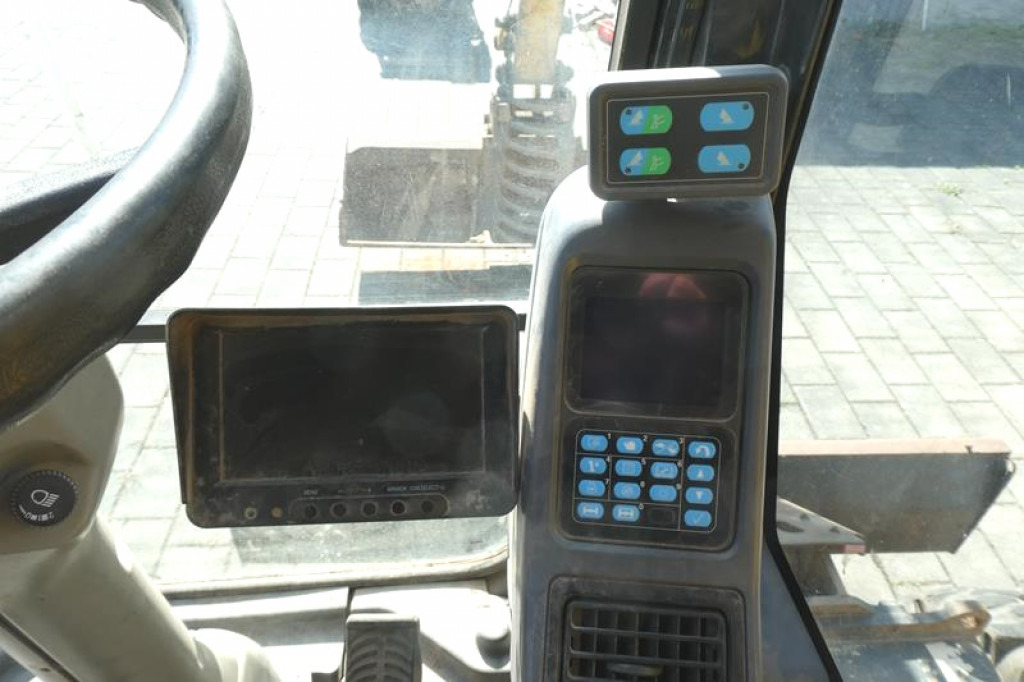 KOMATSU HANOMAG Mobilbagger PW140-7 Mobilbagger - Mobilbagger: das Bild 5 KOMATSU HANOMAG Mobilbagger PW140-7 Mobilbagger - Mobilbagger: das Bild 5