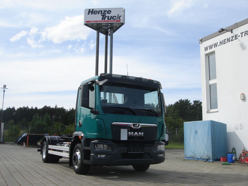 MAN MAN TG-M Abrollkipper 15.250 BL - Abrollkipper: das Bild 3 MAN MAN TG-M Abrollkipper 15.250 BL - Abrollkipper: das Bild 3