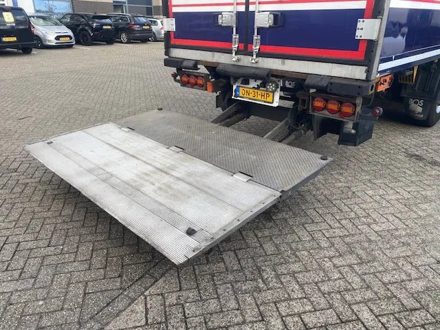 Kühlkoffer Auflieger Krone koelvries met TK en onderschuifklep , aslift,: das Bild 9 Kühlkoffer Auflieger Krone koelvries met TK en onderschuifklep , aslift,: das Bild 9