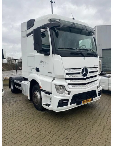 Mercedes-Benz Actros 1840 stream space cabine met spoilers fenders en zonneklep - Sattelzugmaschine: das Bild 2 Mercedes-Benz Actros 1840 stream space cabine met spoilers fenders en zonneklep - Sattelzugmaschine: das Bild 2