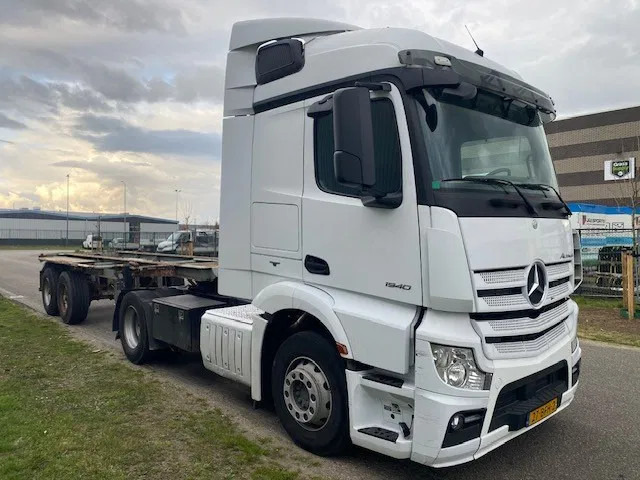 Mercedes-Benz Actros 1840 stream space cabine met spoilers zonneklep, apk gekeurd - Sattelzugmaschine: das Bild 4 Mercedes-Benz Actros 1840 stream space cabine met spoilers zonneklep, apk gekeurd - Sattelzugmaschine: das Bild 4