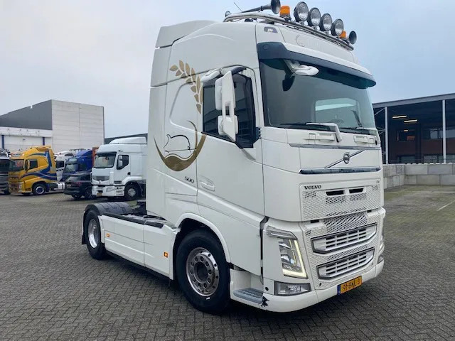 Volvo FH 500 , euro 6 met hydrauliek en lage km stand......compleet uitgevoerd..... - Sattelzugmaschine: das Bild 2 Volvo FH 500 , euro 6 met hydrauliek en lage km stand......compleet uitgevoerd..... - Sattelzugmaschine: das Bild 2