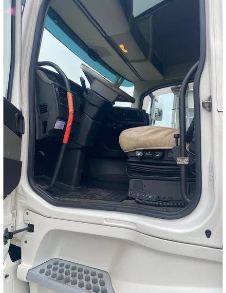 Volvo FH 500 , euro 6 met hydrauliek en lage km stand......compleet uitgevoerd..... - Sattelzugmaschine: das Bild 5 Volvo FH 500 , euro 6 met hydrauliek en lage km stand......compleet uitgevoerd..... - Sattelzugmaschine: das Bild 5