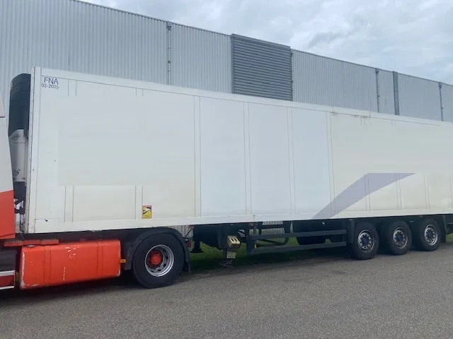 Schmitz Cargobull sko koelvries met carrier vector motor, saf assen disc brakes, 2 x lift , tuv gultig - Kühlkoffer Auflieger: das Bild 1 Schmitz Cargobull sko koelvries met carrier vector motor, saf assen disc brakes, 2 x lift , tuv gultig - Kühlkoffer Auflieger: das Bild 1