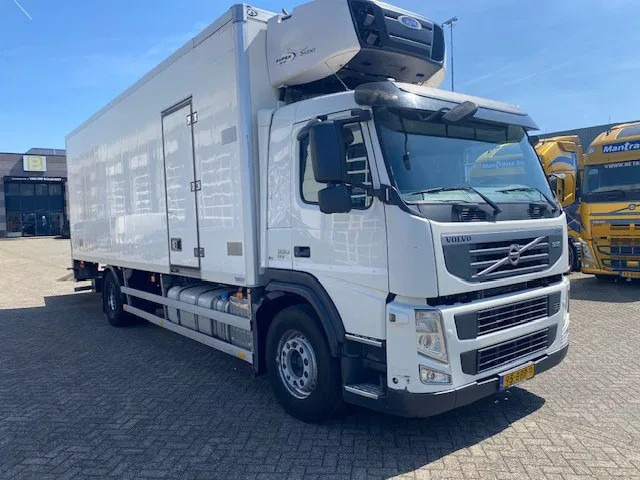 Volvo FM 330 2 temp koelvriesbak , 760 lang, 2 comp, carrier koeler, D"hollandia klep - Kühlkoffer LKW: das Bild 2 Volvo FM 330 2 temp koelvriesbak , 760 lang, 2 comp, carrier koeler, D"hollandia klep - Kühlkoffer LKW: das Bild 2