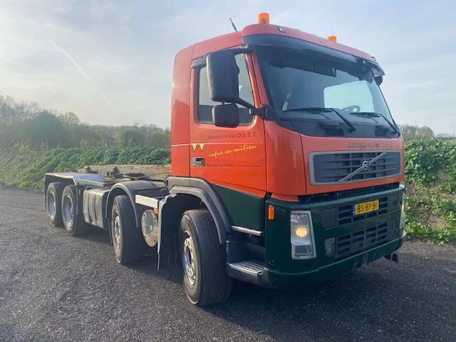 Volvo FM 440 8x4 ,containersysteem, handgeschakeld, luchtvering, naafreductie... - Seil Abrollkipper: das Bild 2 Volvo FM 440 8x4 ,containersysteem, handgeschakeld, luchtvering, naafreductie... - Seil Abrollkipper: das Bild 2